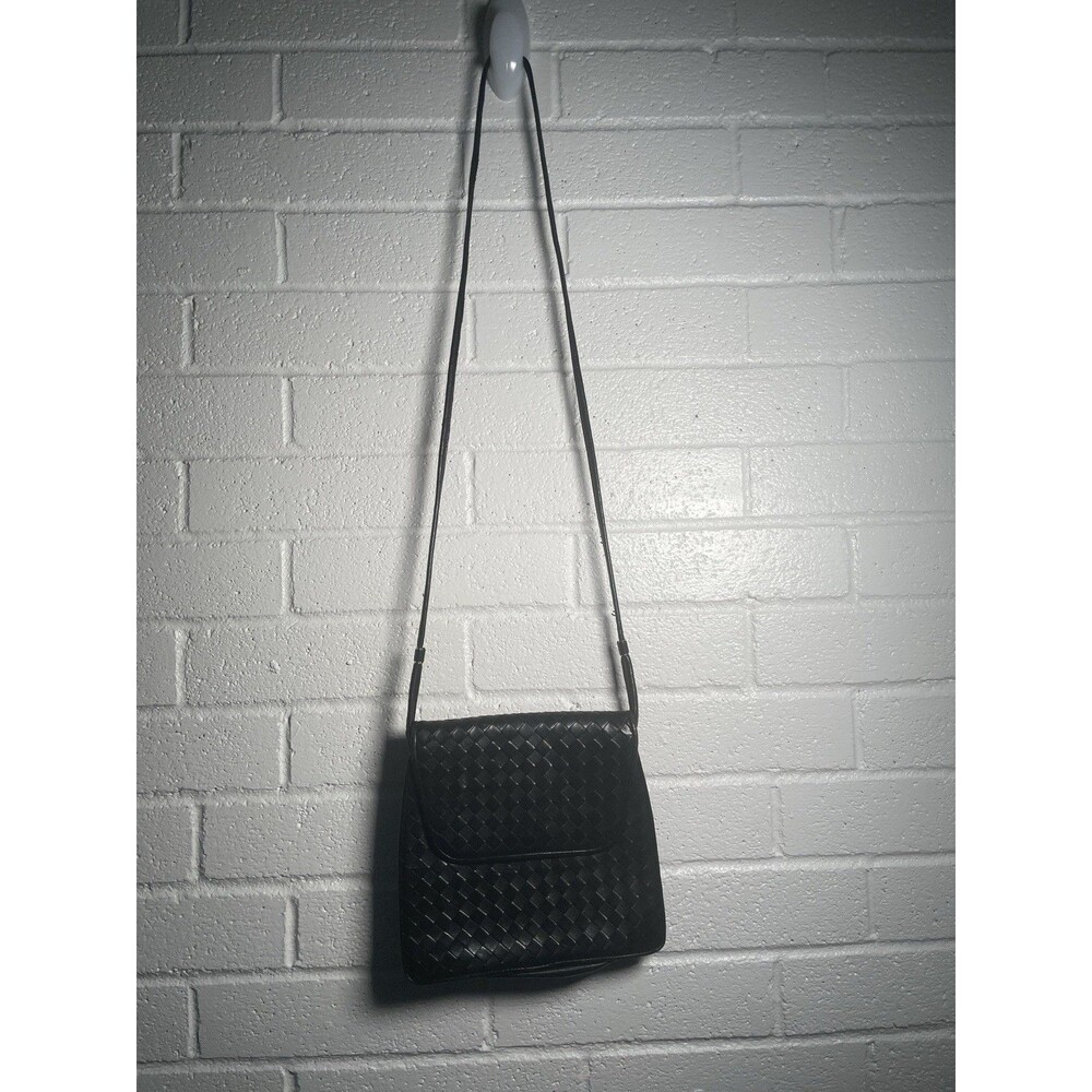 Neiman Marcus Vtg BLACK LEATHER CROSSBODY HANDBAG PURSE BRAIDED Woven Flaw